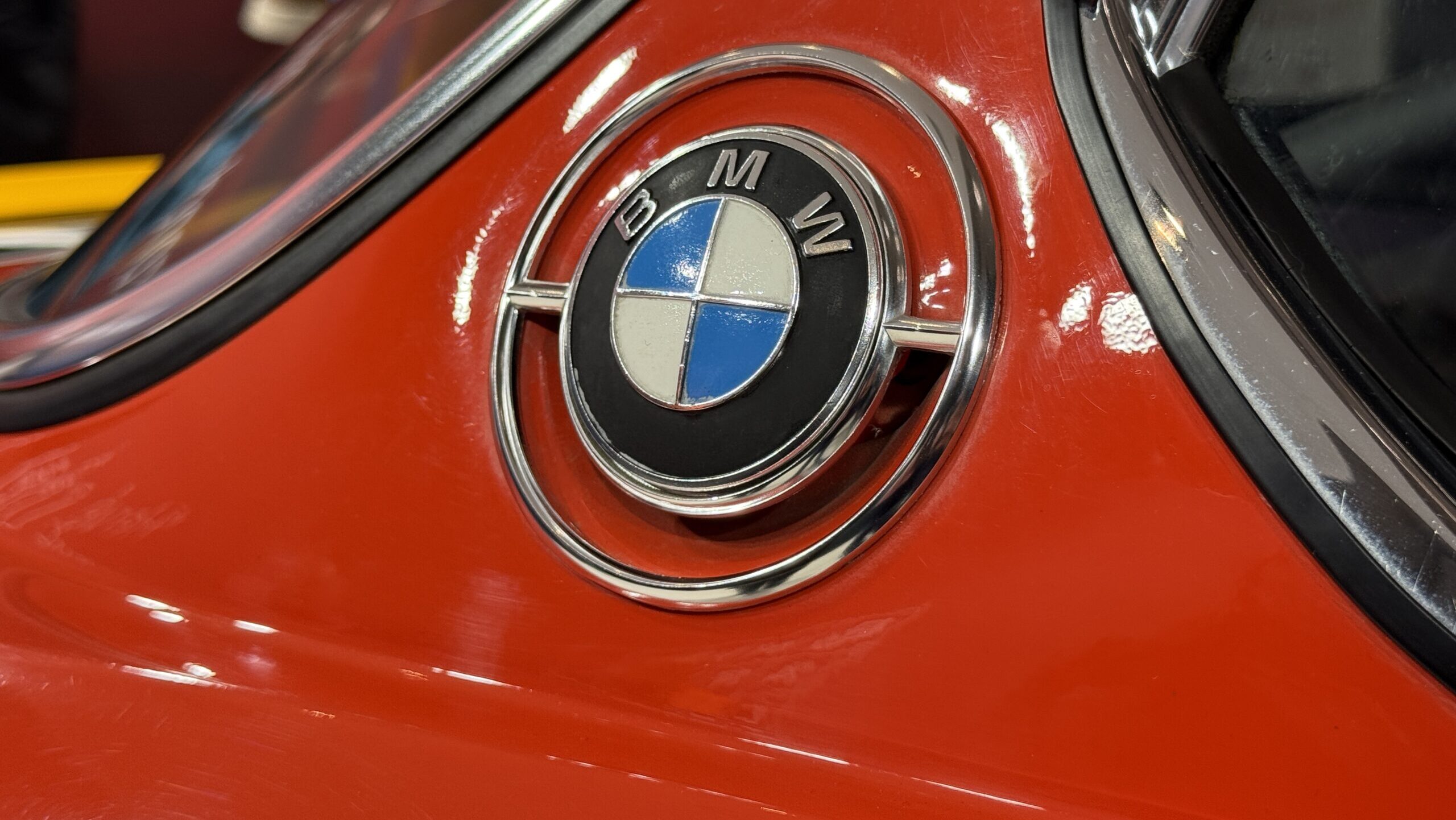 BMW Art Car vine în România: Alexander Calder și 3.0 CSL