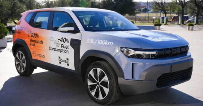 Dacia Duster cu motor 1.2 TCe H12 și benzină sintetică: 3,3 l/100 km