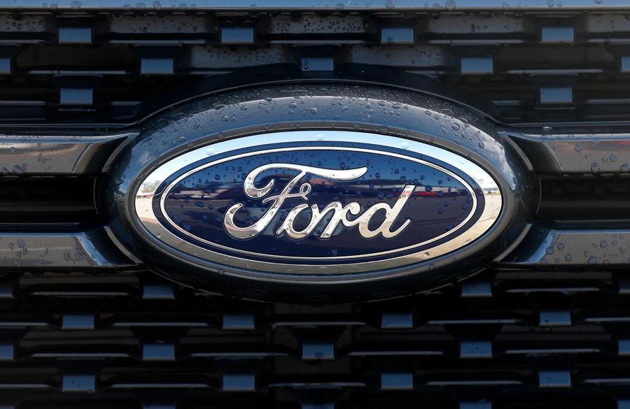 Ford rechează 1,4 milioane de F-150 în SUA