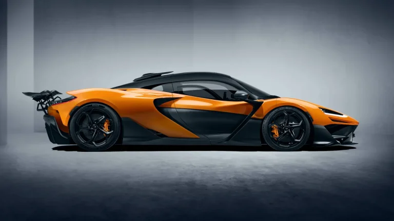 McLaren W1: 1.258 CP, aerodinamică activă și doar tracțiune spate