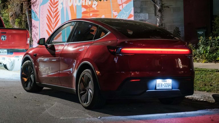 Robotaxiurile Tesla sunt acum active în Dallas și Houston