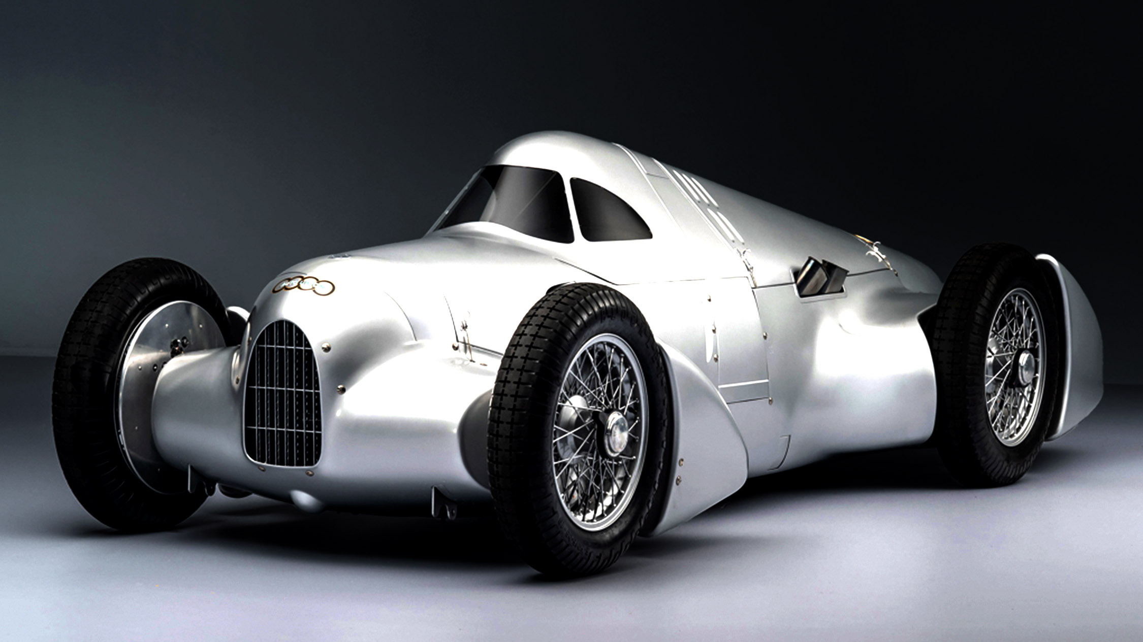 Audi Lucca: supercarul cu motor V16 născut din 1935
