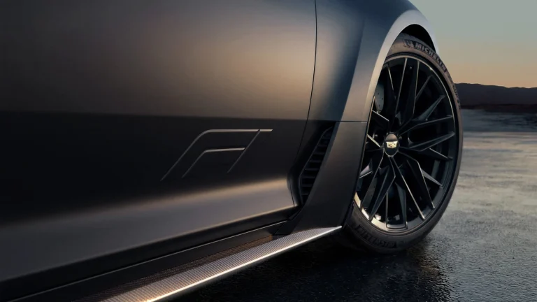 Cadillac CT5-V Blackwing F1 Collector Series: 685 CP în 26 exemplare