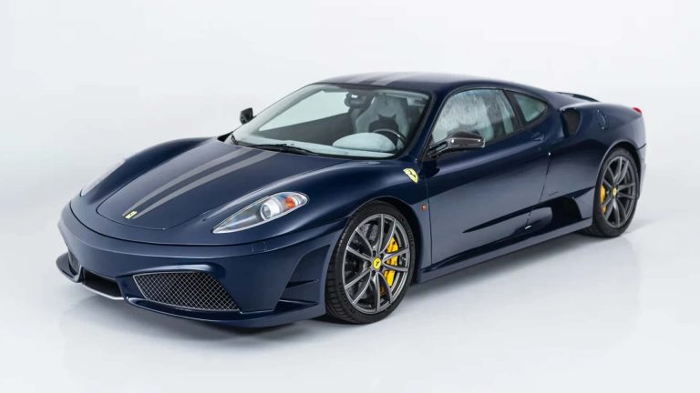 Ferrari 430 Scuderia numărul 1 din lume este de vânzare