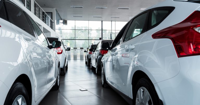Înmatriculări mașini electrice +26% în aprilie 2026