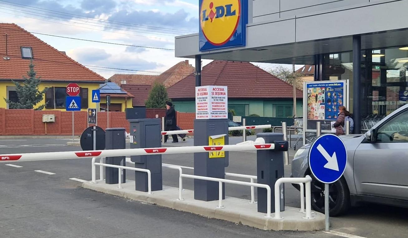 Parcările supermarketurilor, transformate în parcări de reședință