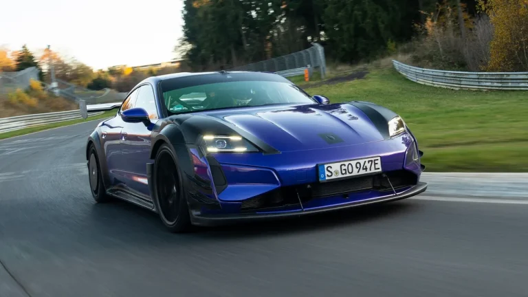 Porsche Taycan Turbo GT Manthey: Record la Nürburgring