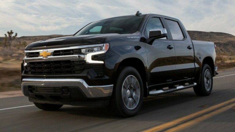 2026 Ram 1500 V8 Hemi Is Worse On Paper But Better In Reality Than The Hurricane Six | Review