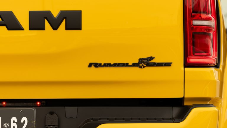 RAM 1500 Rumble Bee SRT