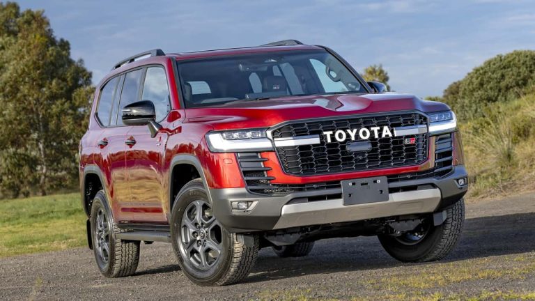 Toyota Land Cruiser GR Sport