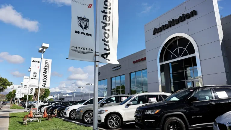 97 dealeri auto din SUA, avertizați de FTC pentru prețuri înșelătoare