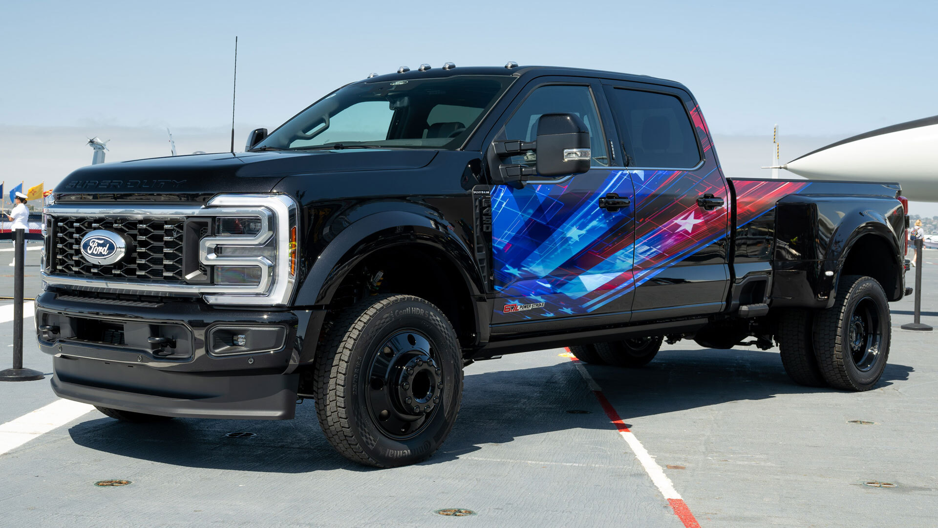 Ford Super Duty 2027: Pachetul Proud to Honor aduce steagul american pe pick-up