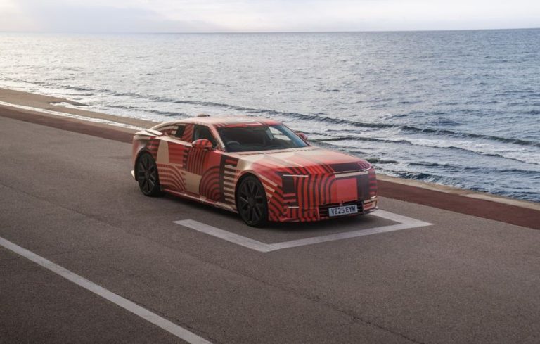 Jaguar Type 01: dezvăluirea oficială are loc în octombrie
