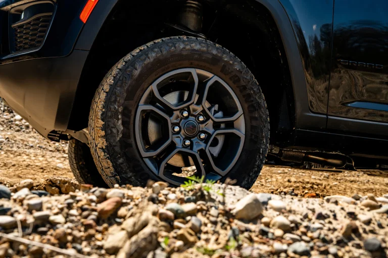 Jeep Grand Cherokee Trailhawk și Overland revin în 2027