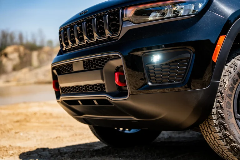 Jeep Grand Cherokee Trailhawk și Overland revin în 2027