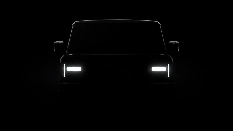 REO Industries: camioneta americană de $21.500 cu motor pe benzină și cutie manuală