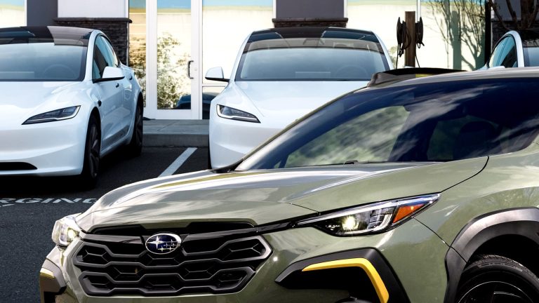 Tesla depășește Subaru de două ori la durabilitate: studiu