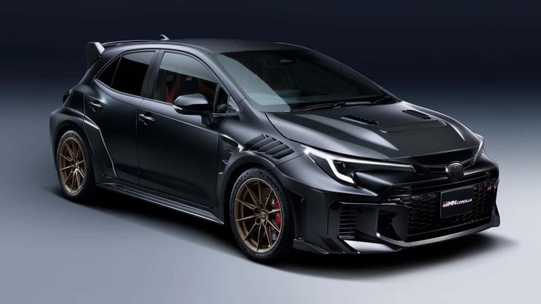 Toyota GRMN Corolla 2026: mai mult cuplu, mai puțin masă