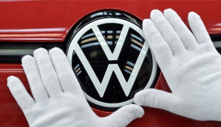 Volkswagen închide 4 fabrici și concediază 100.000 angajați