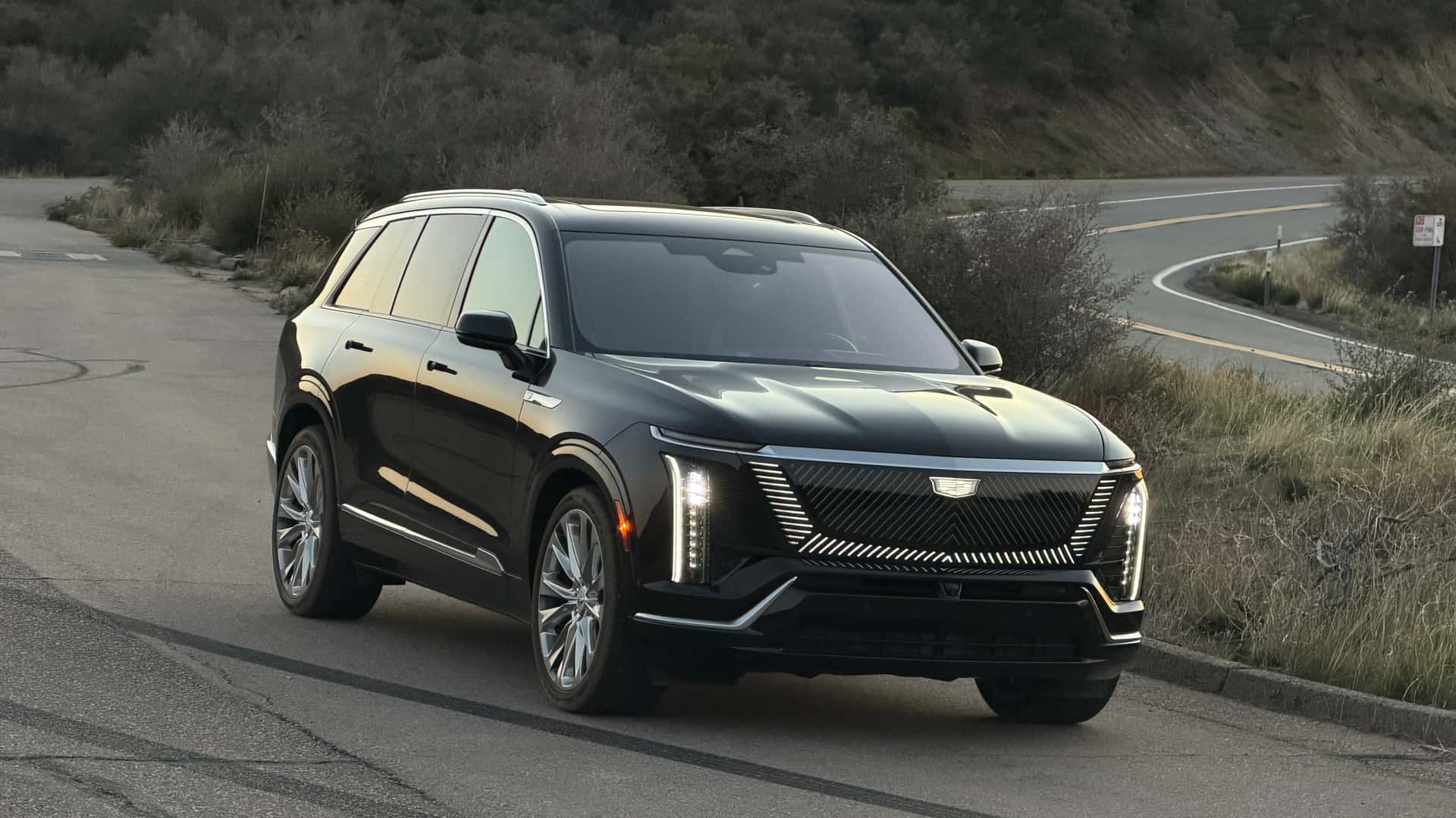 Cadillac Vistiq: 14.540 de SUV-uri electrice rechemate în service