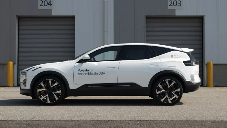Polestar 3 side view