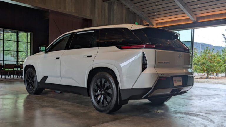 Toyota Delays New Electric Highlander Before It Even Launches, Gas Model Stays