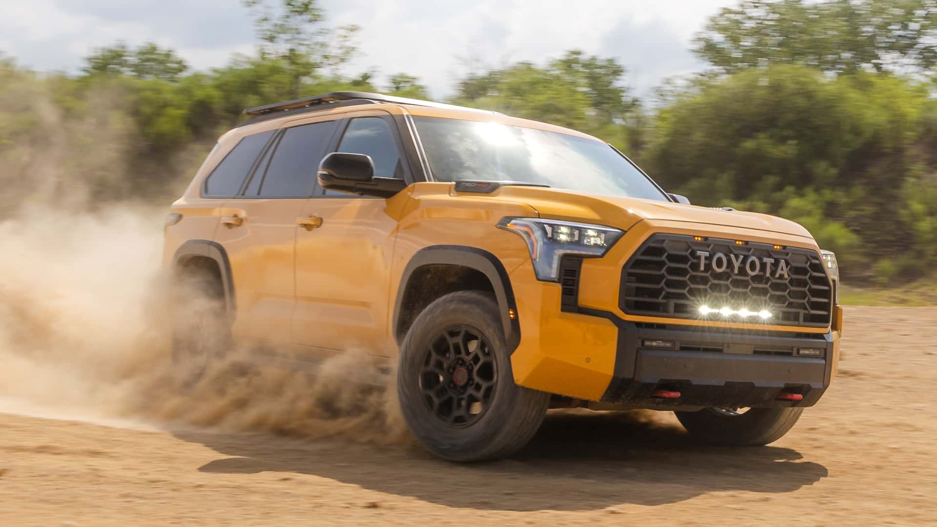 Toyota TRD Pro 2027: Culori noi Honeycomb și Hot Honey