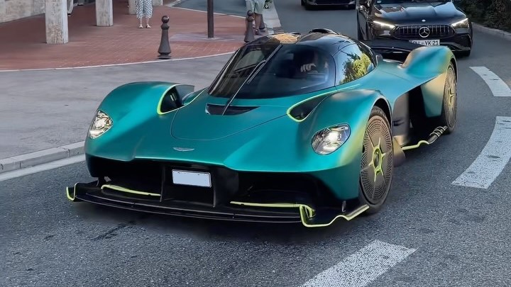 Aston Martin Valkyrie a lui Alonso, urlet V12 în tunelul din Monaco