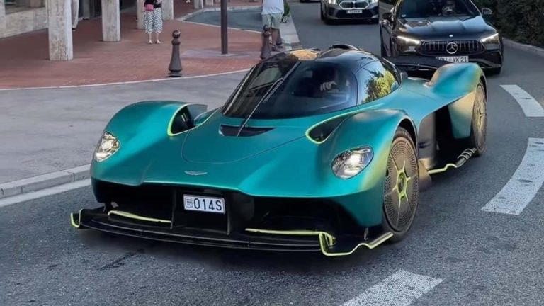 Fernando Alonso Aston Martin Valkyrie Monaco