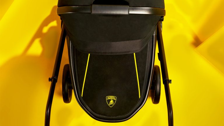 Căruciorul Lamborghini de 5.000 de dolari: lux supercar pentru bebeluși