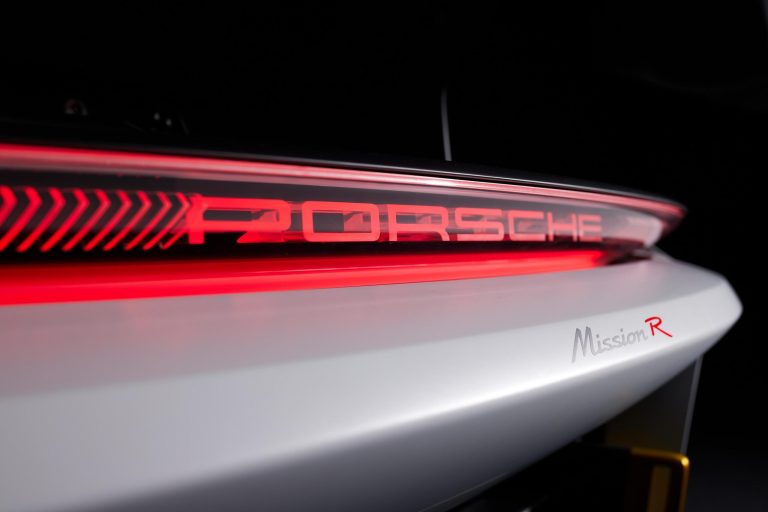 Audi Nuvolari: Supercarul cu 987 CP care cucerește Italia