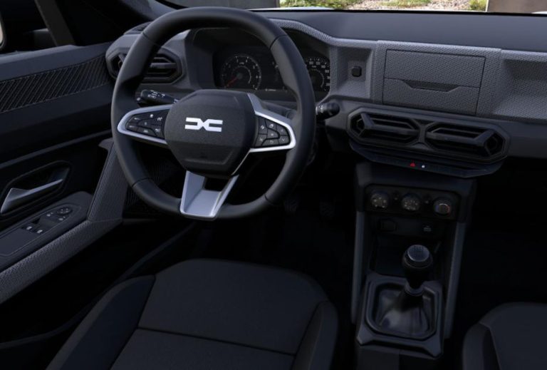 Dacia Duster Essential ECO-G 120 2026: dotări slabe la 19.500 euro