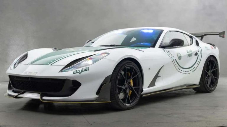 Ferrari 812 Superfast modificat de Mansory, în flota poliției din Dubai