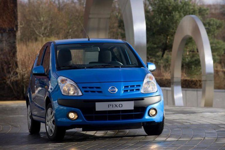 Nissan Pixo revine după 13 ani ca model electric
