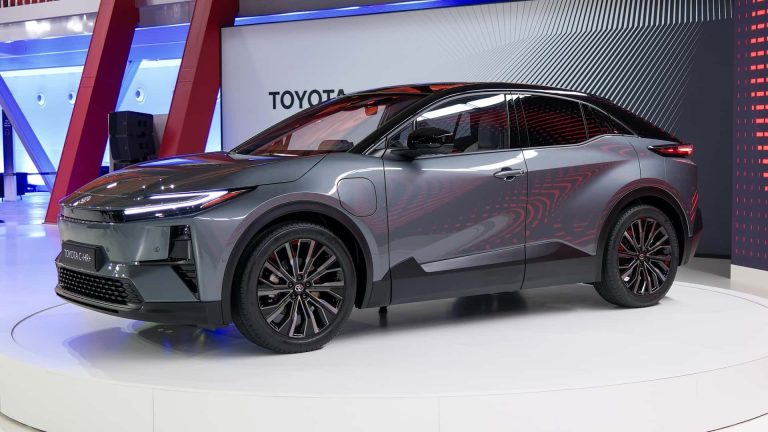 Toyota C-HR EV: Rechemare pentru 10.000 de mașini cu risc de pană de putere