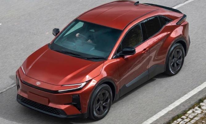 Toyota recheamă 10.000 de C-HR+ electrice: risc de pierdere a puterii