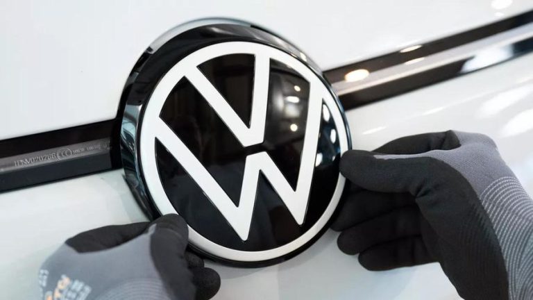 Volkswagen desființează 50.000 de locuri de muncă până în 2030