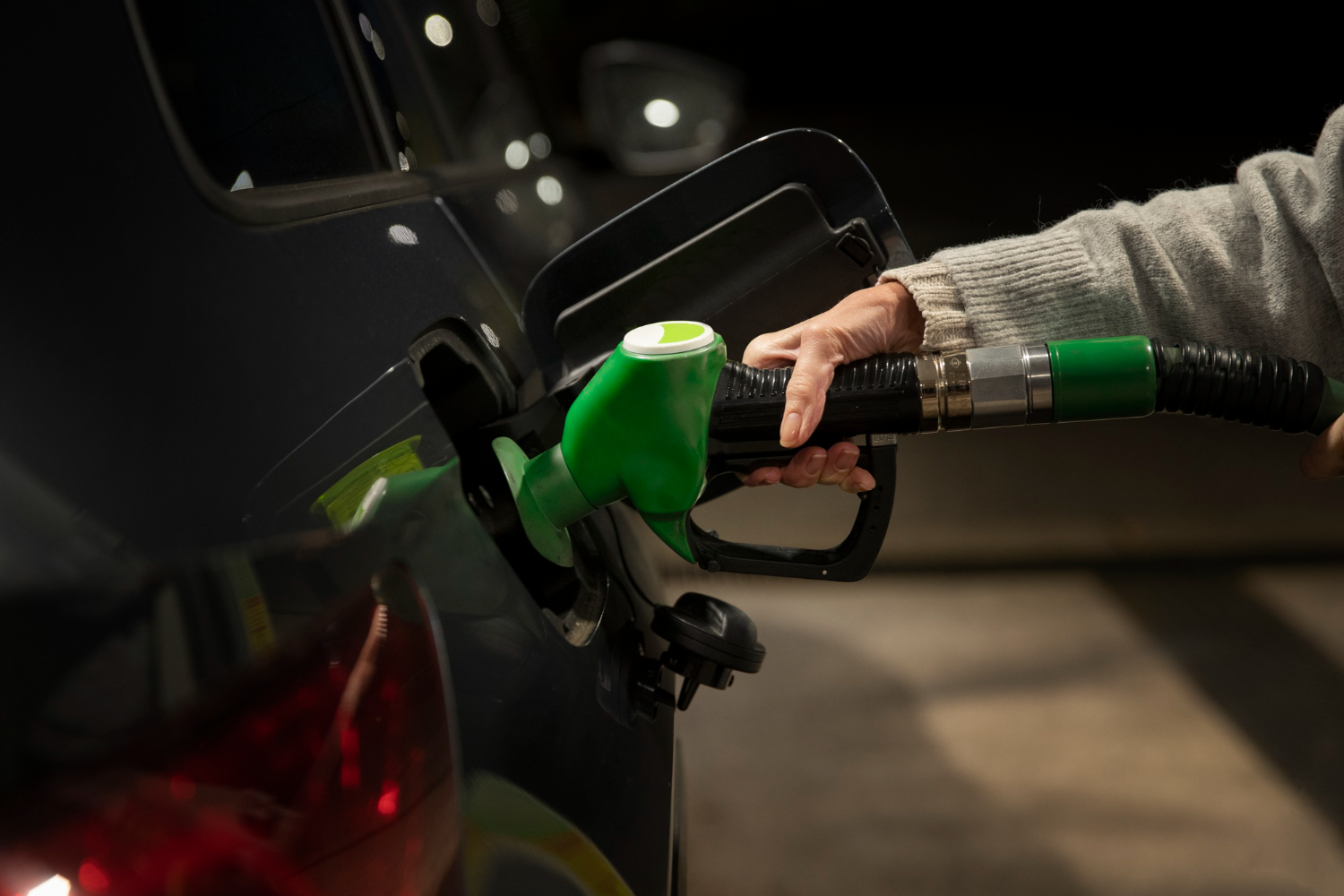 Carburant contaminat în Italia: daune de peste 4.500 euro