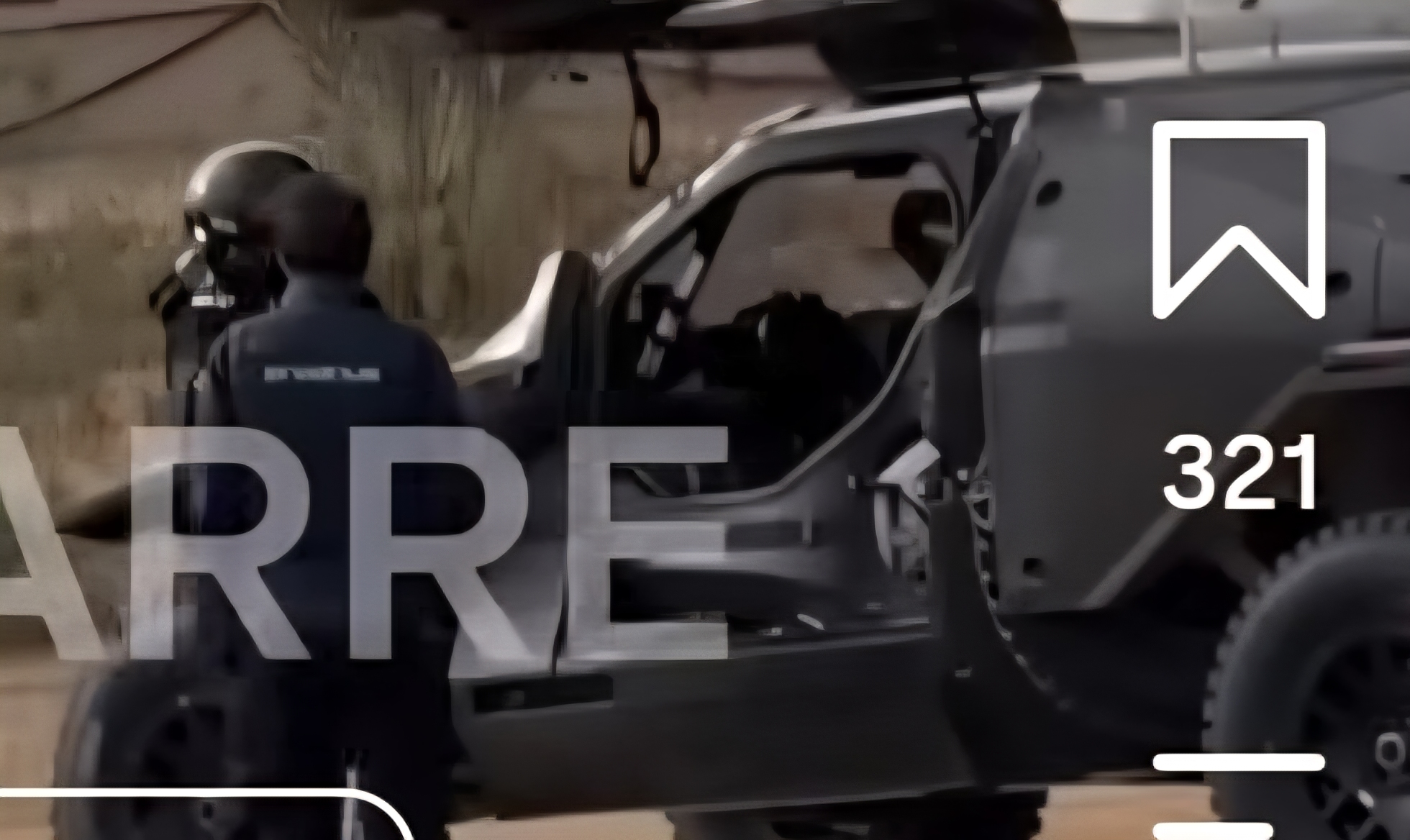 Fernando Alonso surprins la volanul unei Dacia
