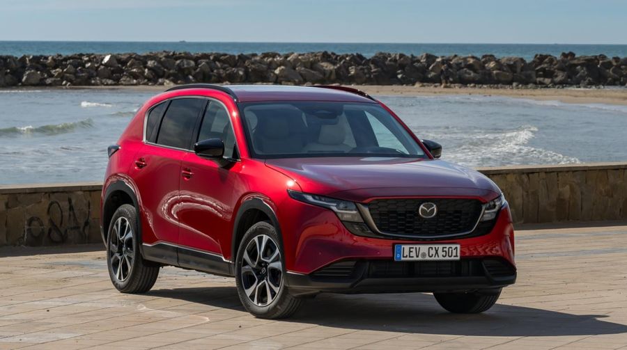 Google Gemini vine pe Mazda CX-5: AI la bordul SUV-ului