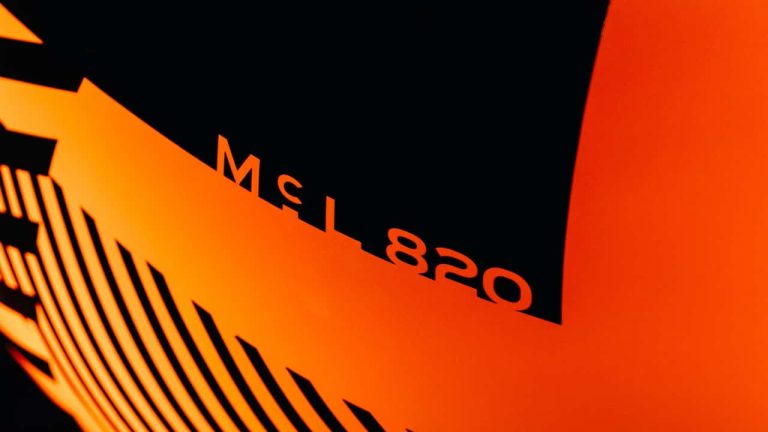 McLaren McL 820 Teaser