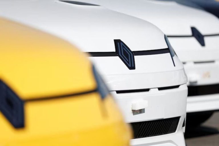 Renault investește 10 miliarde euro în Franța pentru electrice