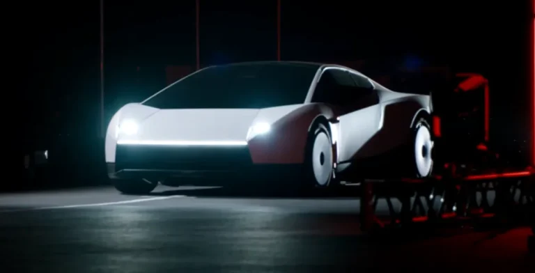 Tesla Roadster: rezervarea nu garantează că mașina va fi livrată